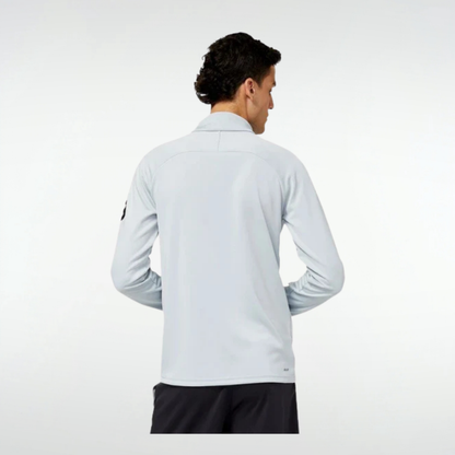 Campera New Balance Tenacity - Gris