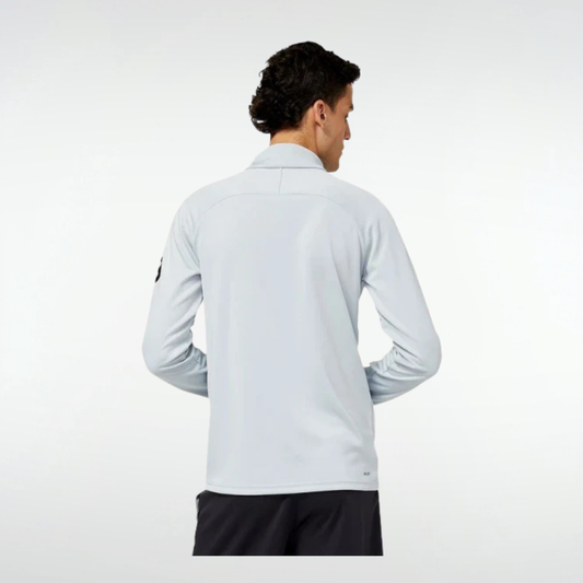 Campera New Balance Tenacity - Gris